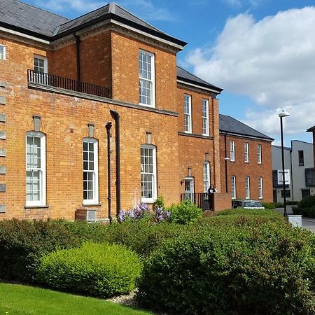 Marlyn In Chichester Apartment Exterior photo